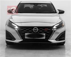 نيسان ألتيما